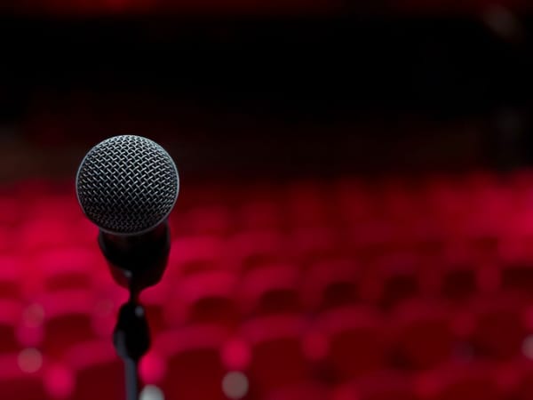 Cómicas : trois humoristes à Alicante le 30 octobre, dès 20 €